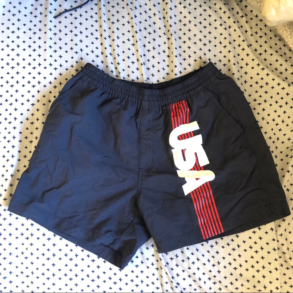 Chubbies Large USA dark blue swim trunks, no liner